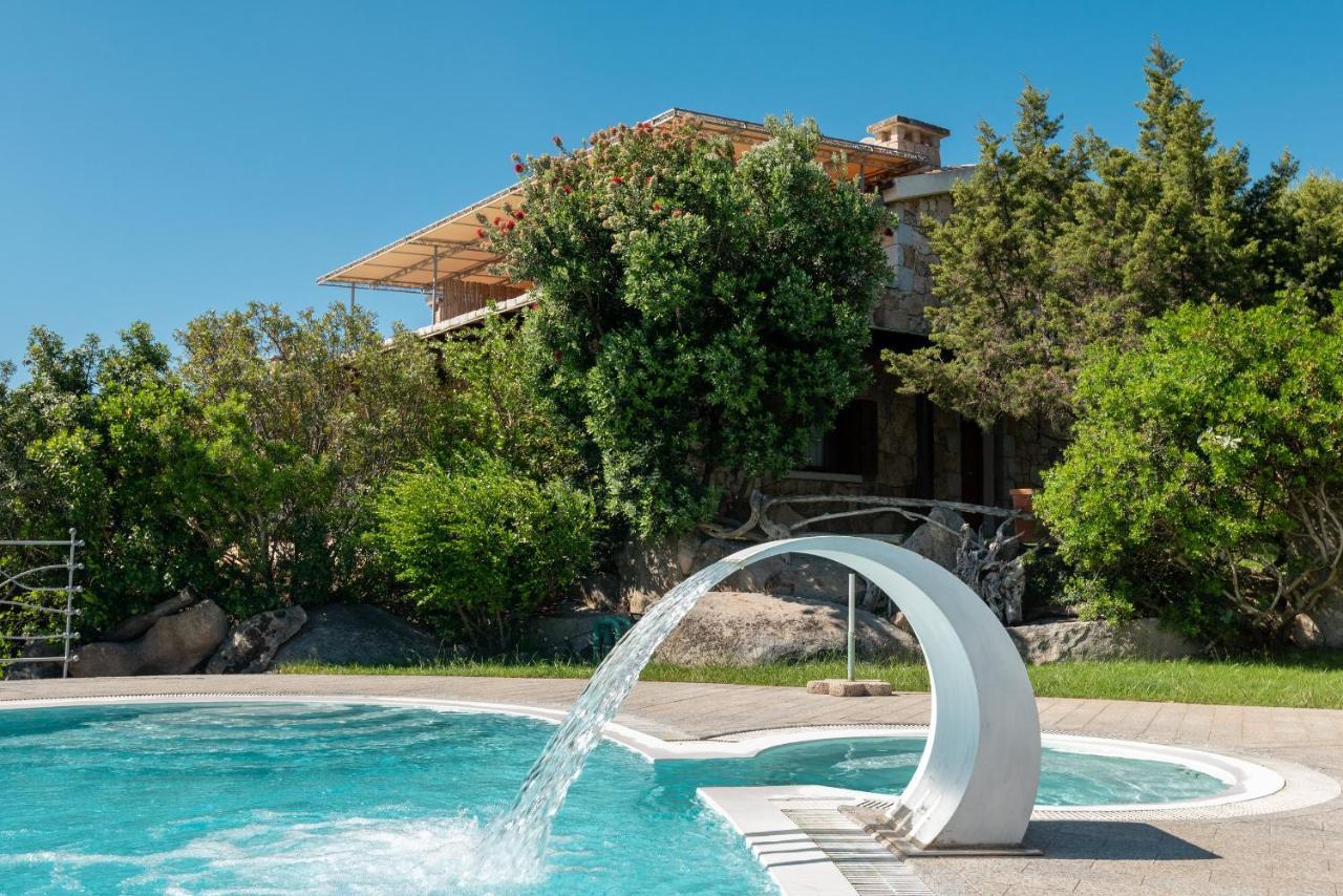 Affittacamere S'Alzola Porto Rotondo Exterior photo