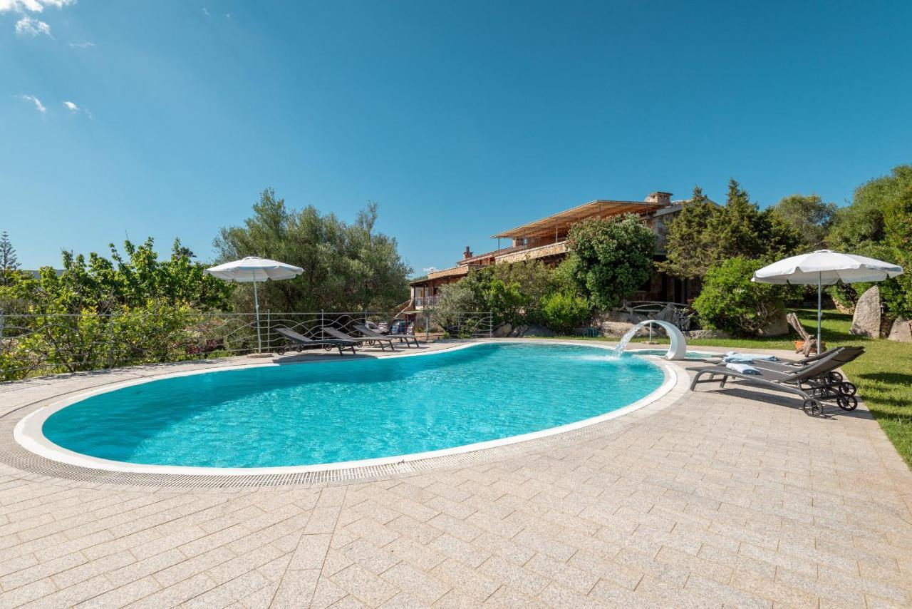Affittacamere S'Alzola Porto Rotondo Exterior photo