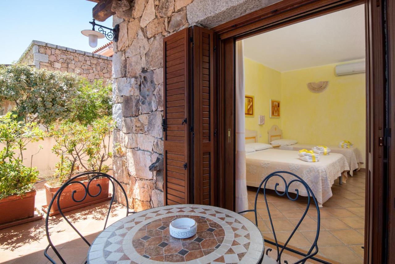 Affittacamere S'Alzola Porto Rotondo Exterior photo